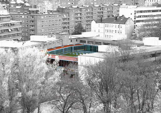 Arkitekturhøgskolen i Oslo, svart hvitt bilde der den nye svalgangdelen er i farger. Foto.