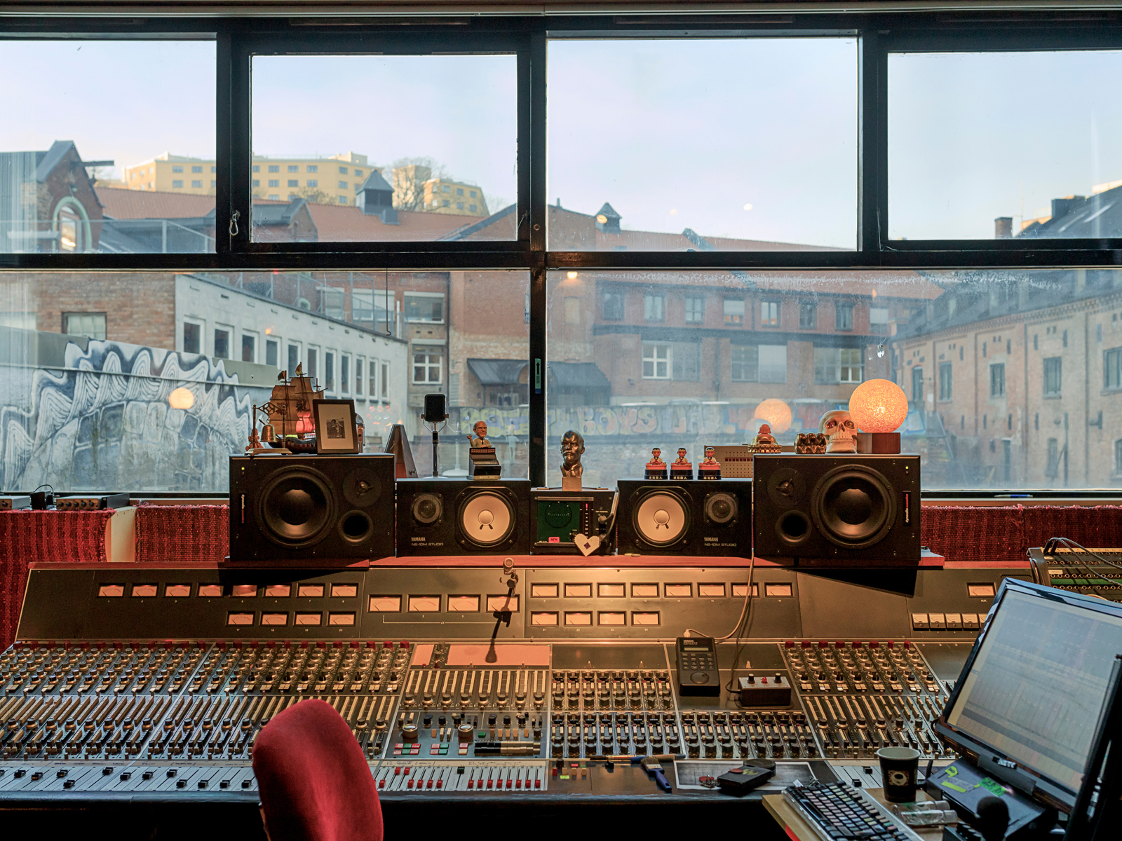 Foto av miksebord i Brenneriveien 11