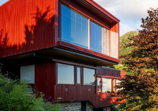Bilde av enebolig tegnet av Sverre Lied