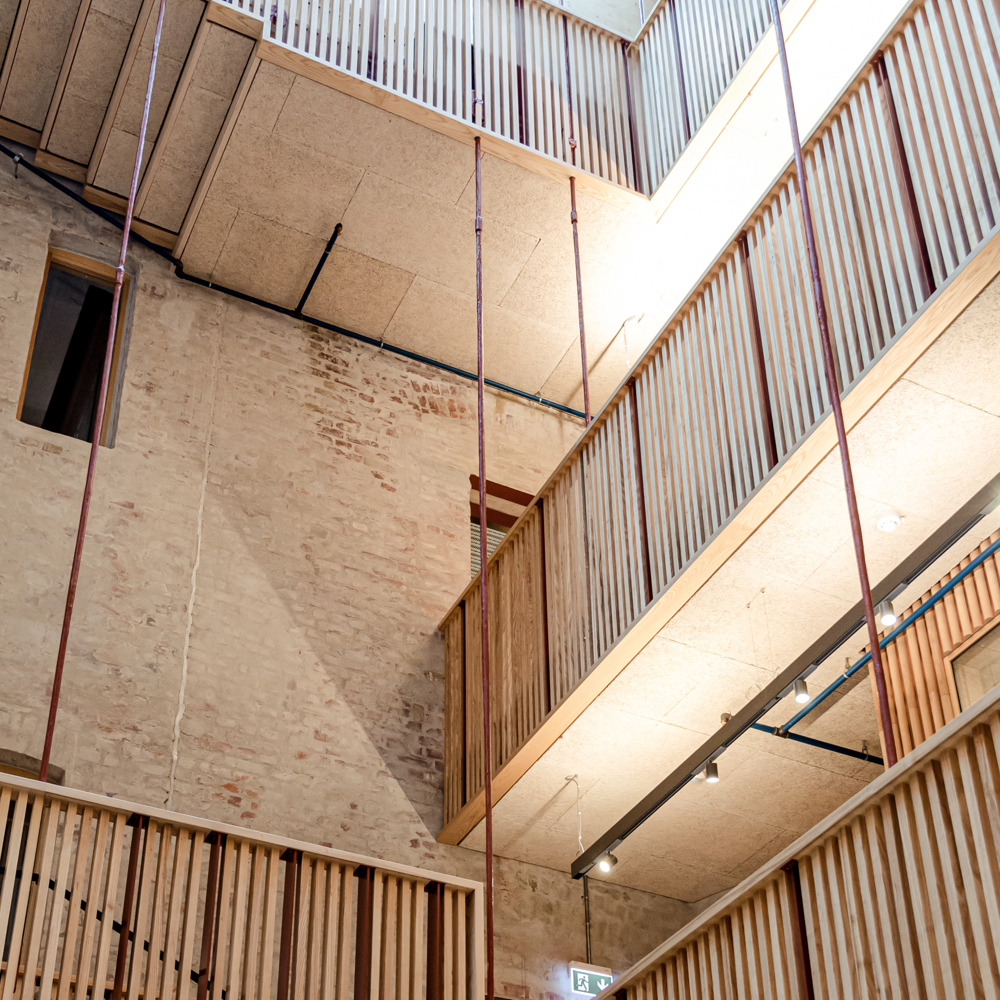 Bakgården i Pressens hus, tegnet av KIMA Arkitektur (ferdigstilt 2021)