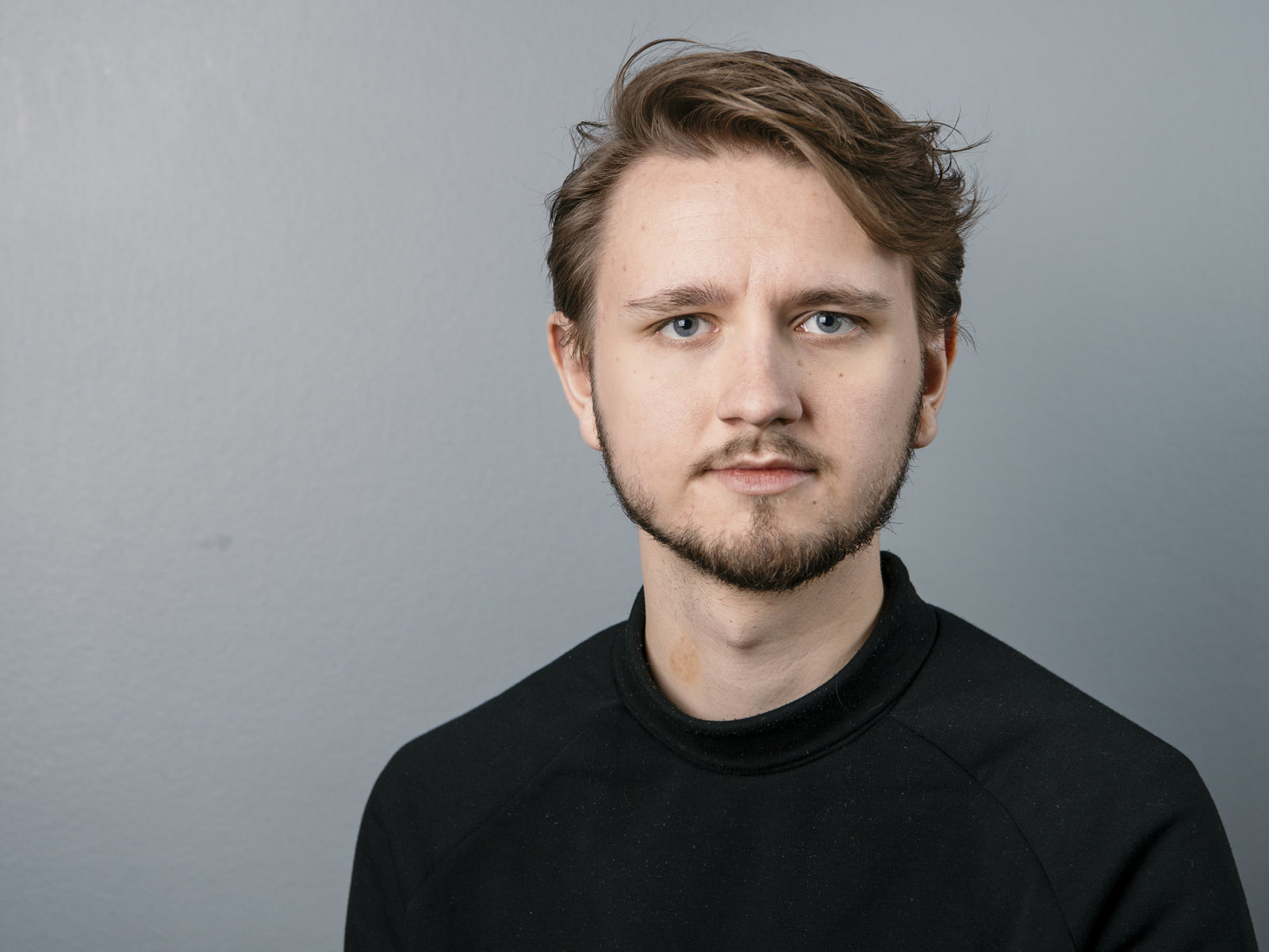 Portrett av Freddy André Øvstegård, stortingsrepresentant og kulturpolitisk talsperson for SV.