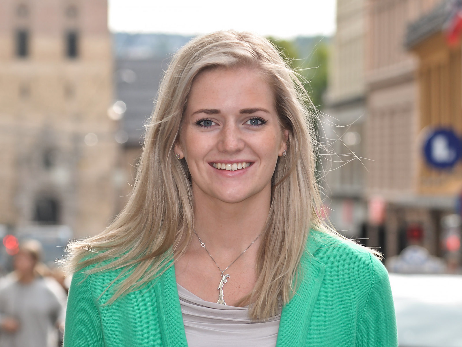 Portrett av Emilie Enger Mehl, stortingsrepresentant for Senterpartiet.
