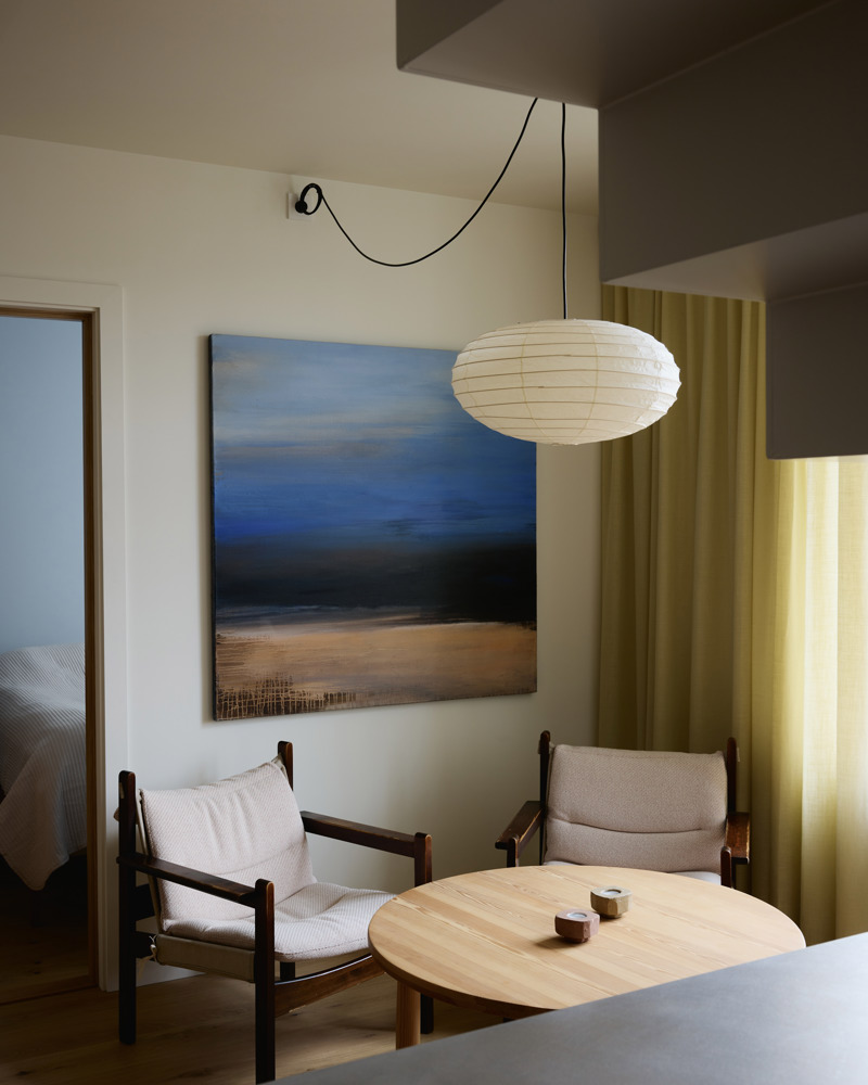 The Composed Apartment Stue+Kjøkken