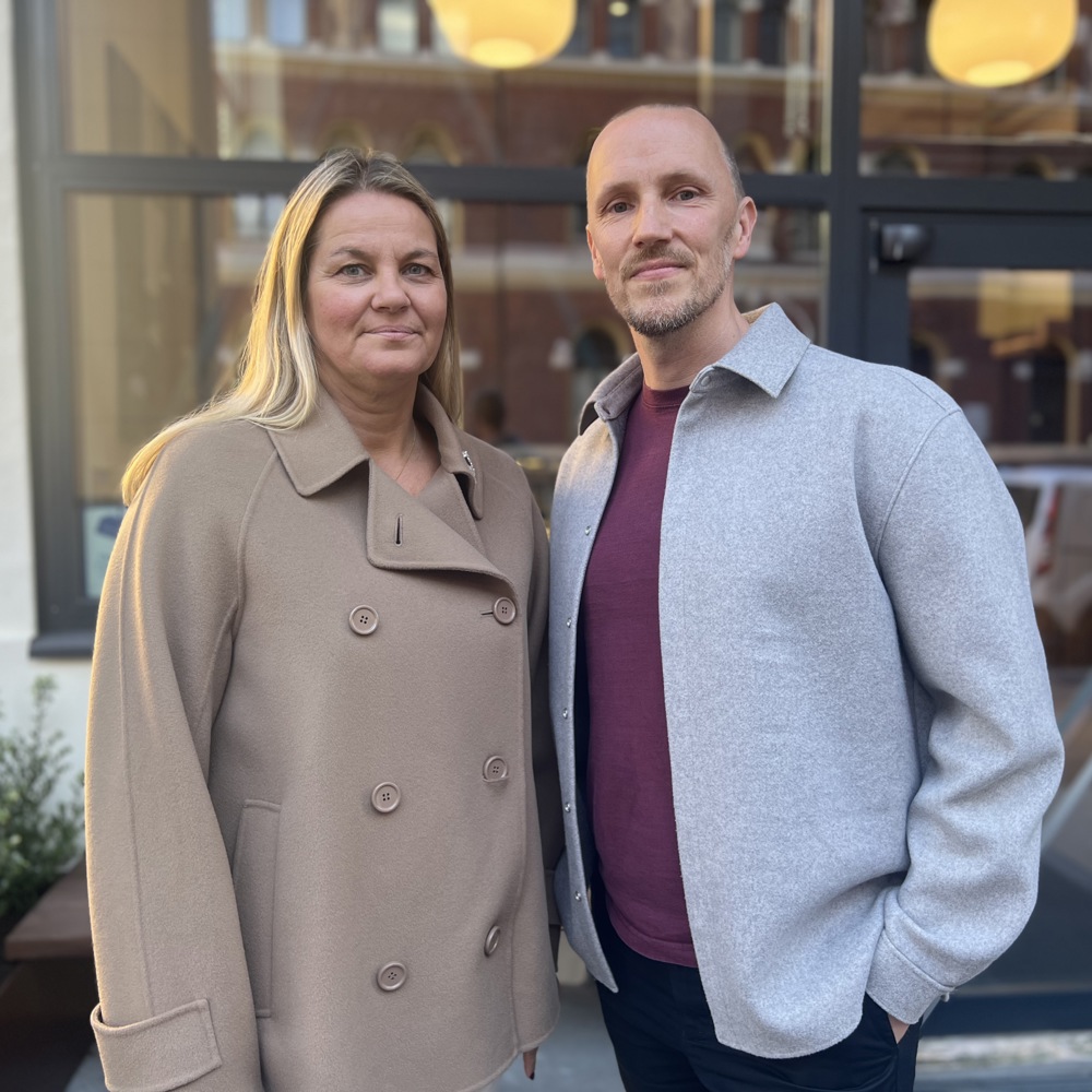 Anette Bakker, juridisk direktør i Arkitektbedriftene og Rasmus Jørgensen, fagsjef i Arkitektbedriftene