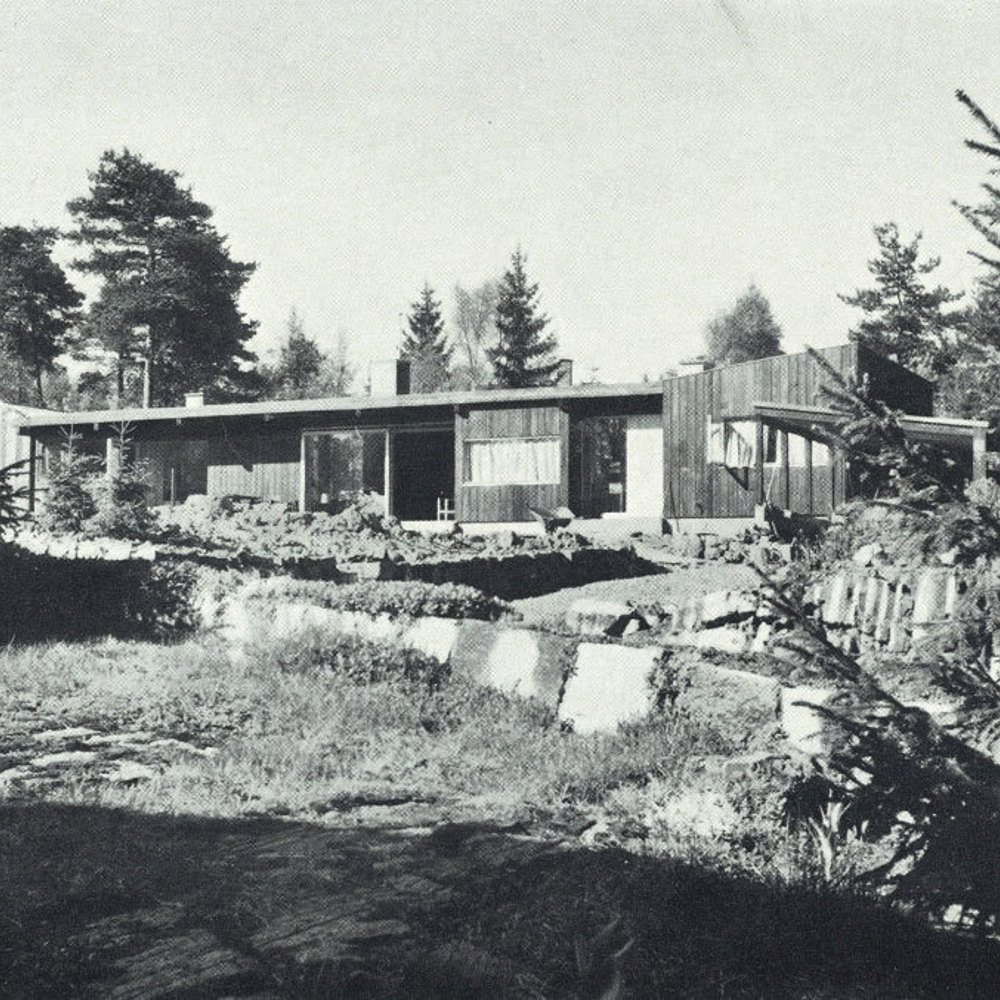Huset sett fra hagen