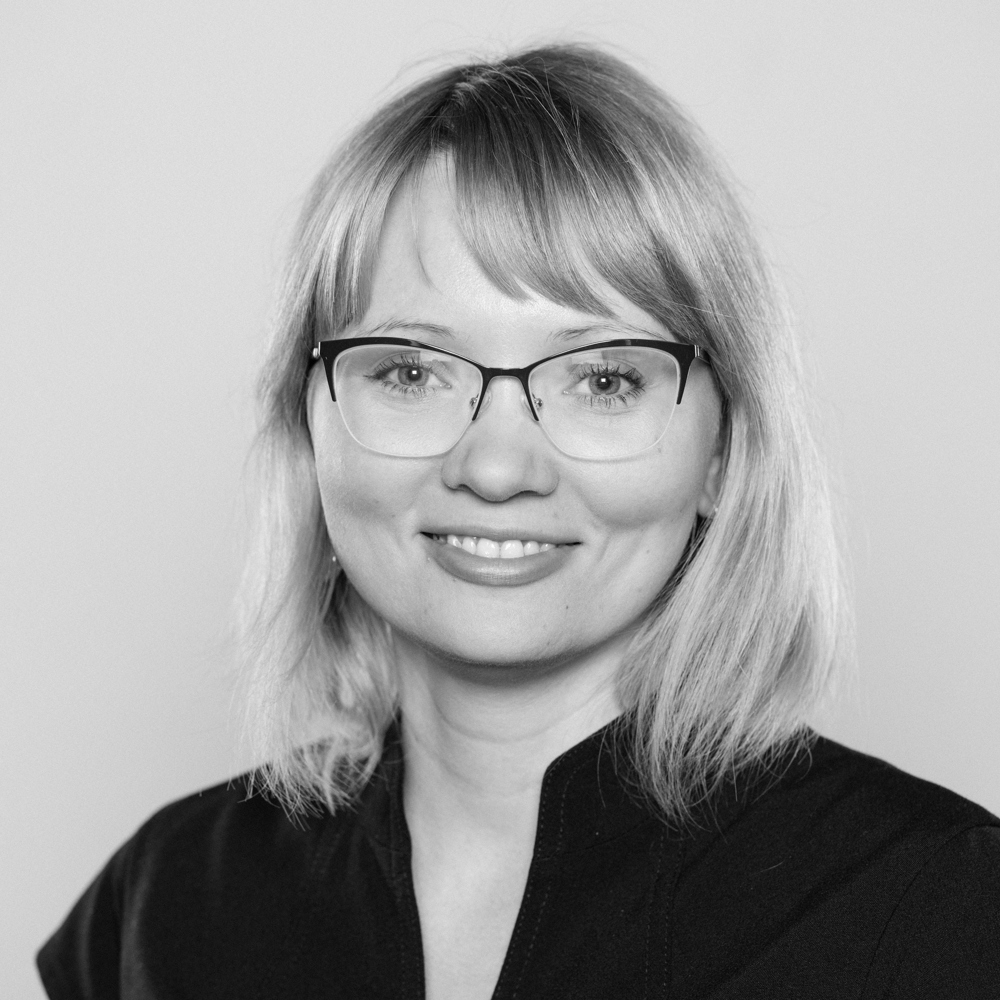 Portrett foto i svart hvitt av Marina Bakhtina.