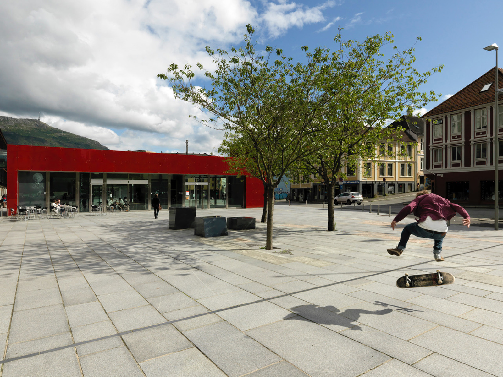 Skater ved Grieghallen Bergen