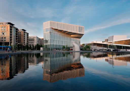 Deichmanske Bjørvika sett fra fjorden