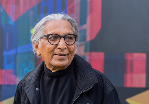 Portrett av Balkrishna Doshi. Foto.