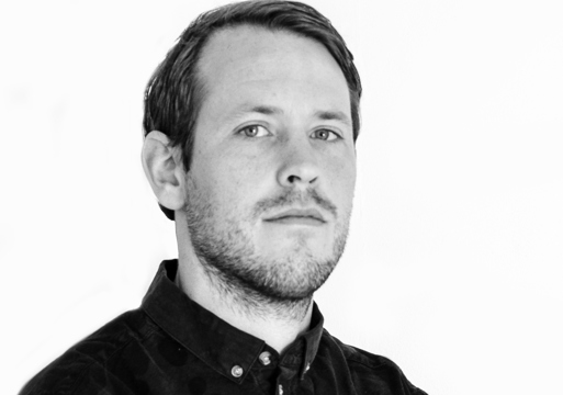 Portrett av John Sanden. Svart hvitt foto.