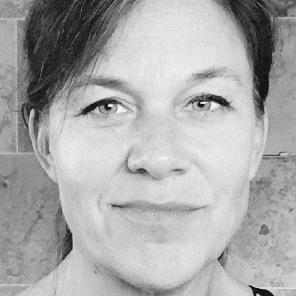 Portrett i svart hvitt av Ellen Ledsten. Foto.