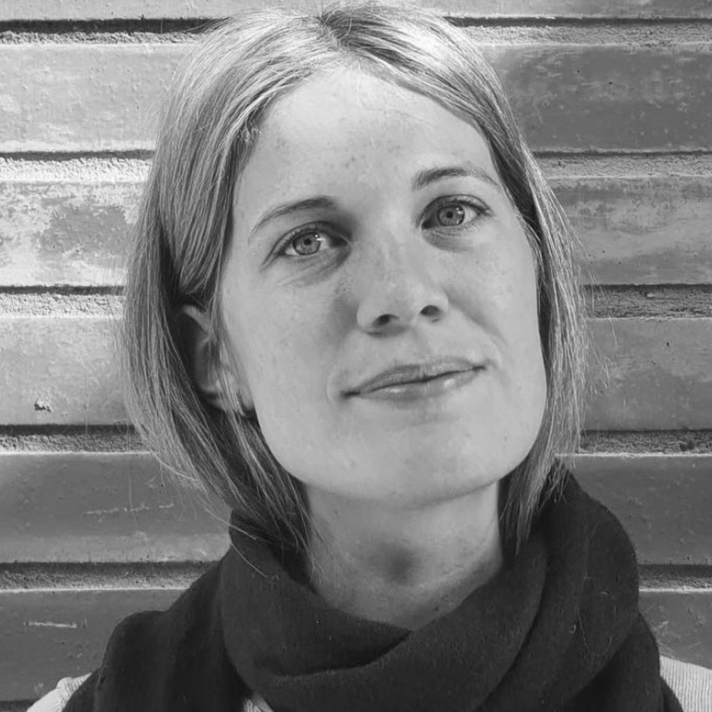 Svart/hvitt portrett av Pernille Boye Ahlgren.