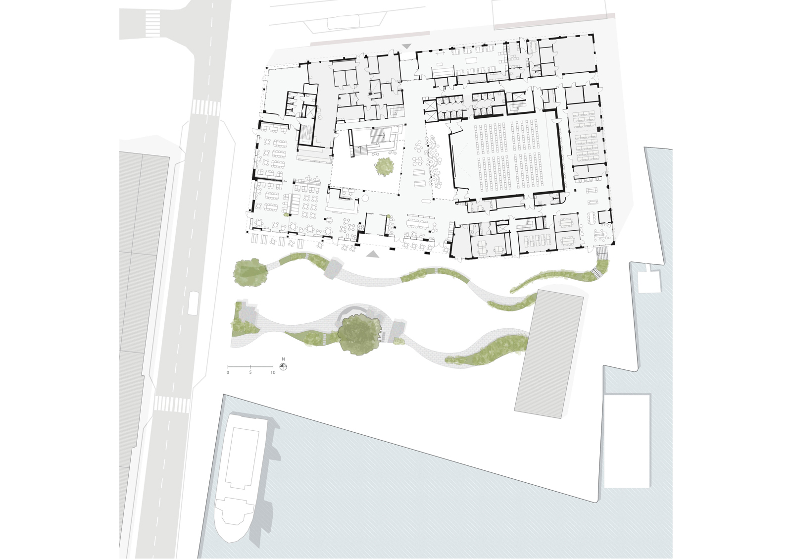 Plantegning av første etasje på undervisningsbygget Campus Kristiansund med utenomhus kontekst, arkitekt tegning. 