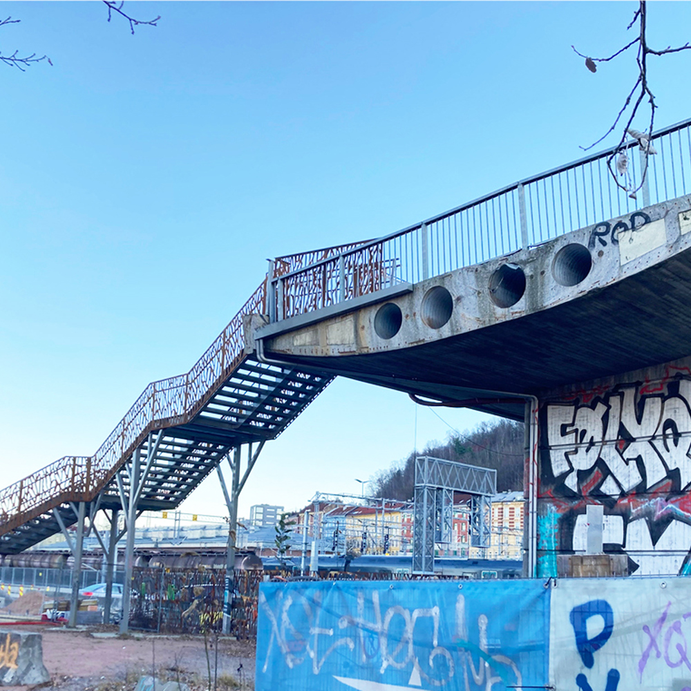 Trapp Middelalderparken Til Motorveibro