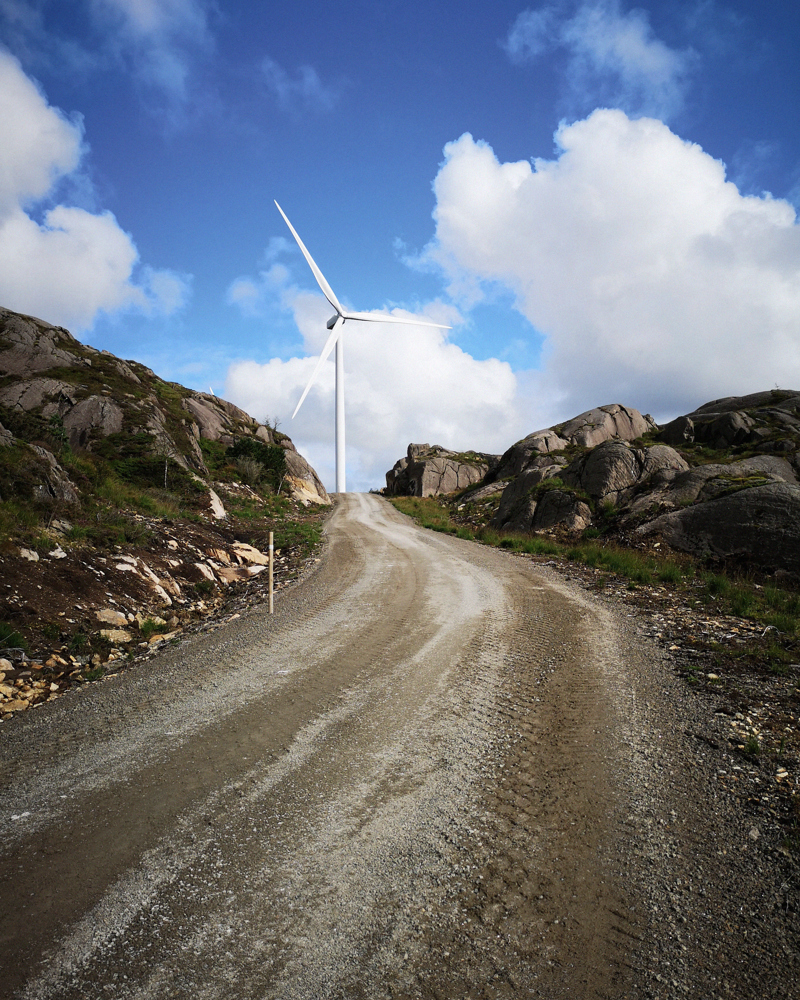 Fotografi av en vindmølle på Egersund vindkraftverk 