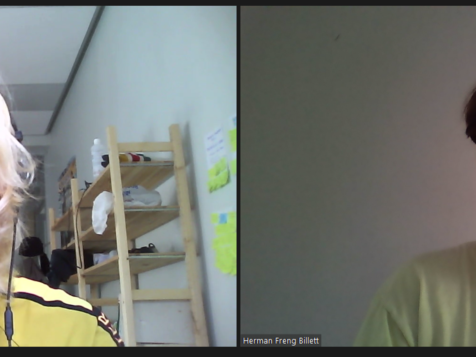 To personer på zoom