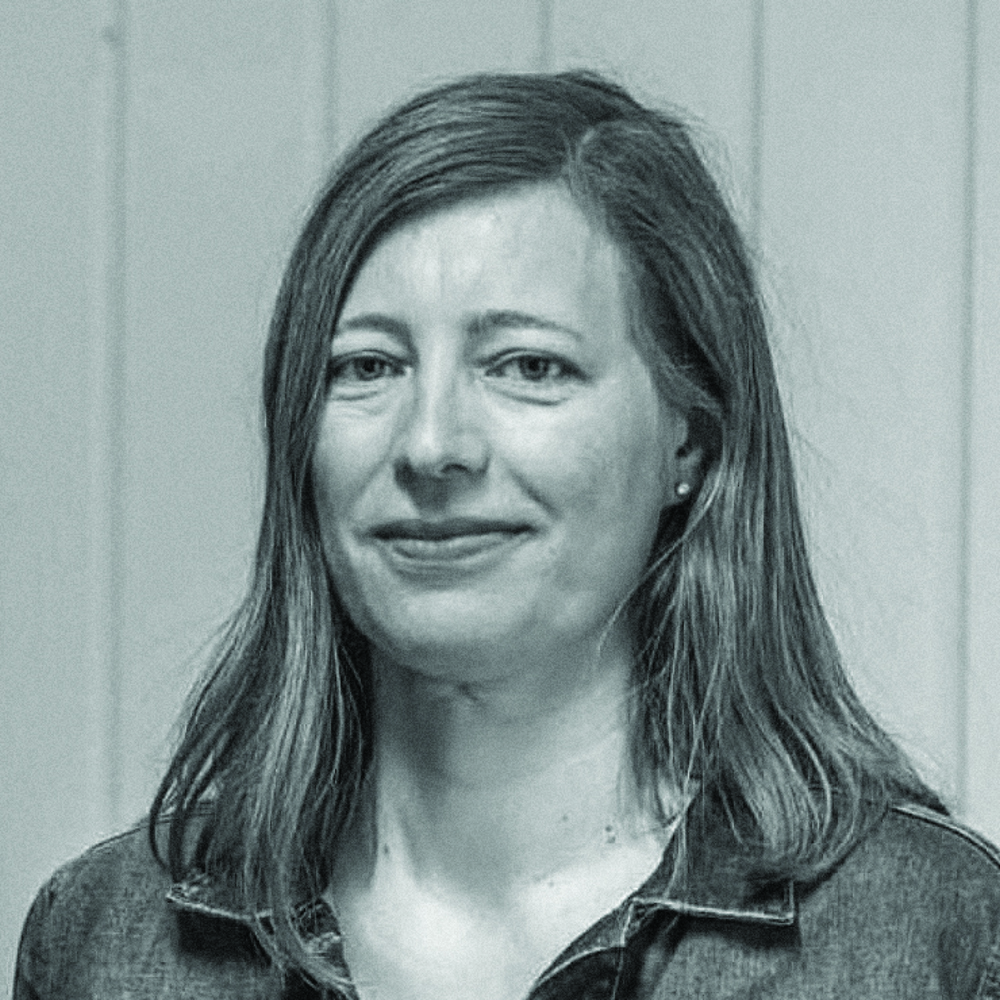 Portrett i svart hvitt av Mia De Coninck. Foto.